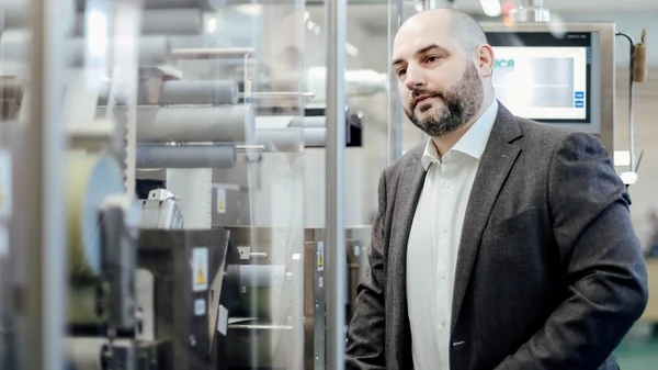 Все носятся с масками.