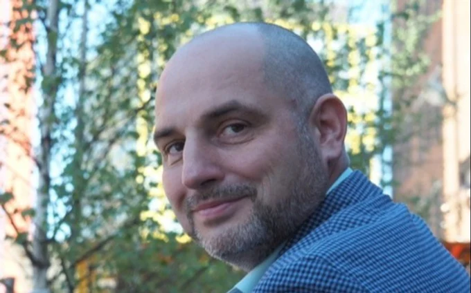 Именно через других людей приходят деньги и успех!